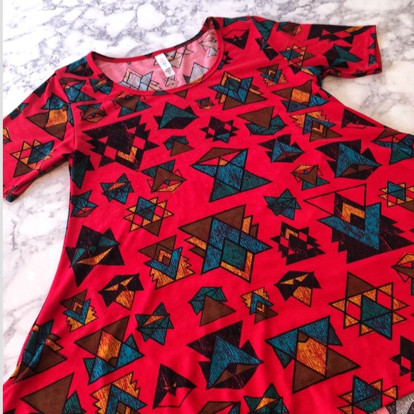 LuLaRoe Tops - ✨LulaRoe✨ Perfect T